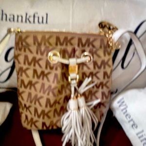 Michael Kors Crossbody